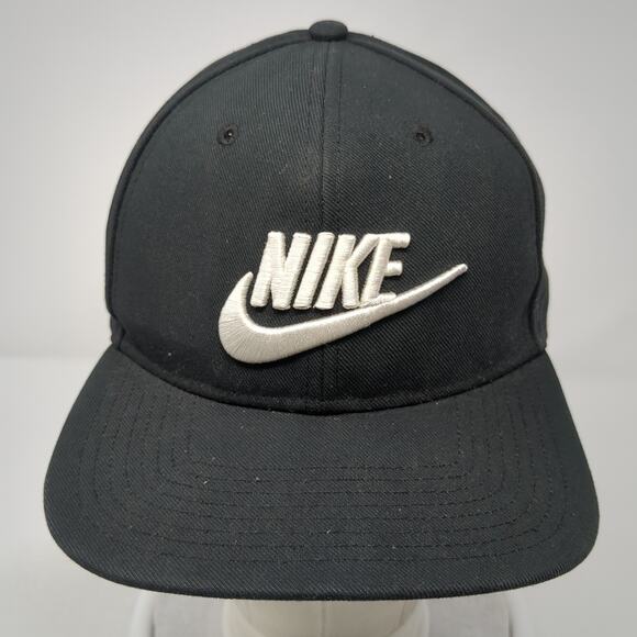 Nike Swoosh Snapback Hat Black One Size Embroidered Logo Adjustable - Picture 2 of 10